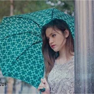 Long sleeve crop top